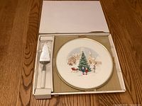 Plate and server set in open Mikasa box