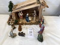 Full view of wooden stable and all ceramic figures