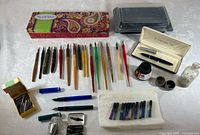 Full lot overview on table