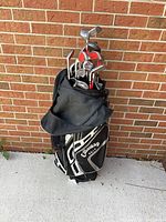 Full view of Callaway bag with clubs