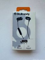 Front of sealed Skullcandy Jib USB-C earbud box