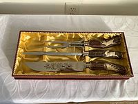Full set knife, fork, steel in satin-lined box