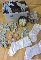 Overall lot with sprays, ornaments, stockings, tote