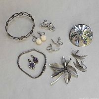 overview of all jewellery pieces