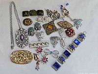 Full lot overview showing all pieces