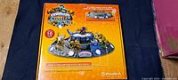Front of boxed Skylanders Giants Battle Arena