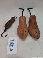 Scale and shoe stretchers overview