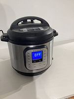 Instant Pot plugged in showing OFF on display