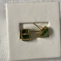 Back view showing posts and gold setting