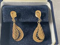 Front view of both 10K gold drop earrings in box