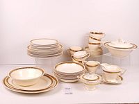 Entire 66-piece set arranged