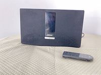 Front view of Bose SoundTouch 20 speaker with remote