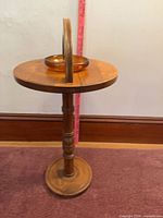 Full view pedestal ashtray stand with glass insert in place