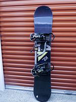 Full view of topsheet with bindings installed