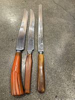 Three knives full view