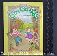 Front cover of The Just-Right Family book