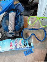 Free Breath mask in mesh bag with two additional masks