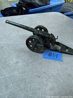 Left side view of entire cannon