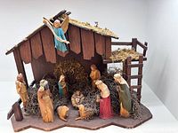 Overall view of stable and all figures arranged