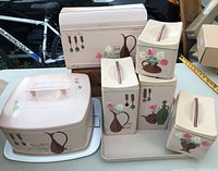 Entire six-piece Ransburg set showing size relations and matching motif