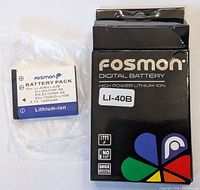 Front of box and battery in plastic showing brand and model