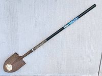 Full view of shovel blade to handle