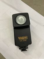 Front view of Vidpro CX-20U on-camera video light