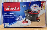 Front of Vileda EasyWring retail box showing product image and branding