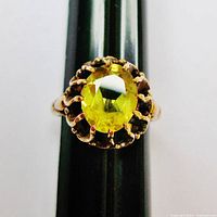 Ring front on mandrel showing stone and prongs