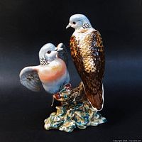 Front view of Beswick Turtle Doves figurine