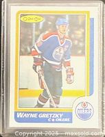 Front of Wayne Gretzky O-Pee-Chee card in sleeve