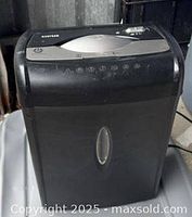 Front view of Aurora AU678XB shredder showing control panel and body