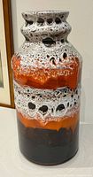 Full view of vase front
