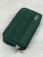 Front view showing quilted pattern, overall condition