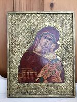 Front view of icon showing entire image and gilt ground