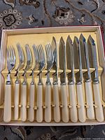 Full view of 12-piece cutlery set in box