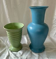 Front view of both vases showing sizes, colors, matte finish