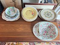 Overview of all dinnerware pieces on table