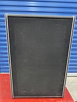 Front view of Traynor GI-215 cabinet