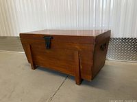 front view showing latch and legs