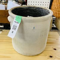 Stoneware number 4 crock exterior view