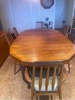 Table closed in stop-sign shape