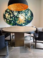 Close view of tabletop grain and pedestal construction