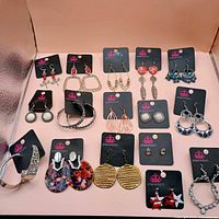 Full lot overview showing all 16 pairs on Paparazzi cards