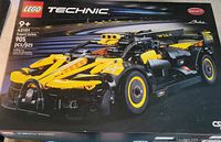Front of box showing LEGO Technic Bugatti Bolide 42151, 905 pcs