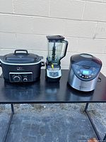 Overview of bread maker, Ninja multi-cooker and blender
