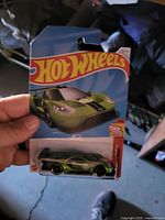Front view of sealed Hot Wheels '17 Ford GT on card