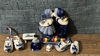 All Delft blue items grouped together