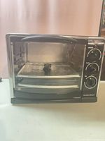 Front view of Hamilton Beach convection oven