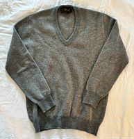 Front view of grey V-neck lambswool sweater
